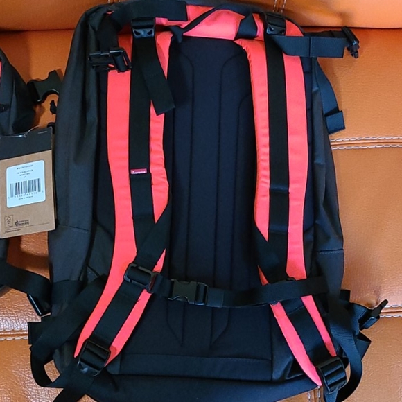 SOLD! Supreme North Face RTG Backpack Rocket Red - Picture 5 of 13
